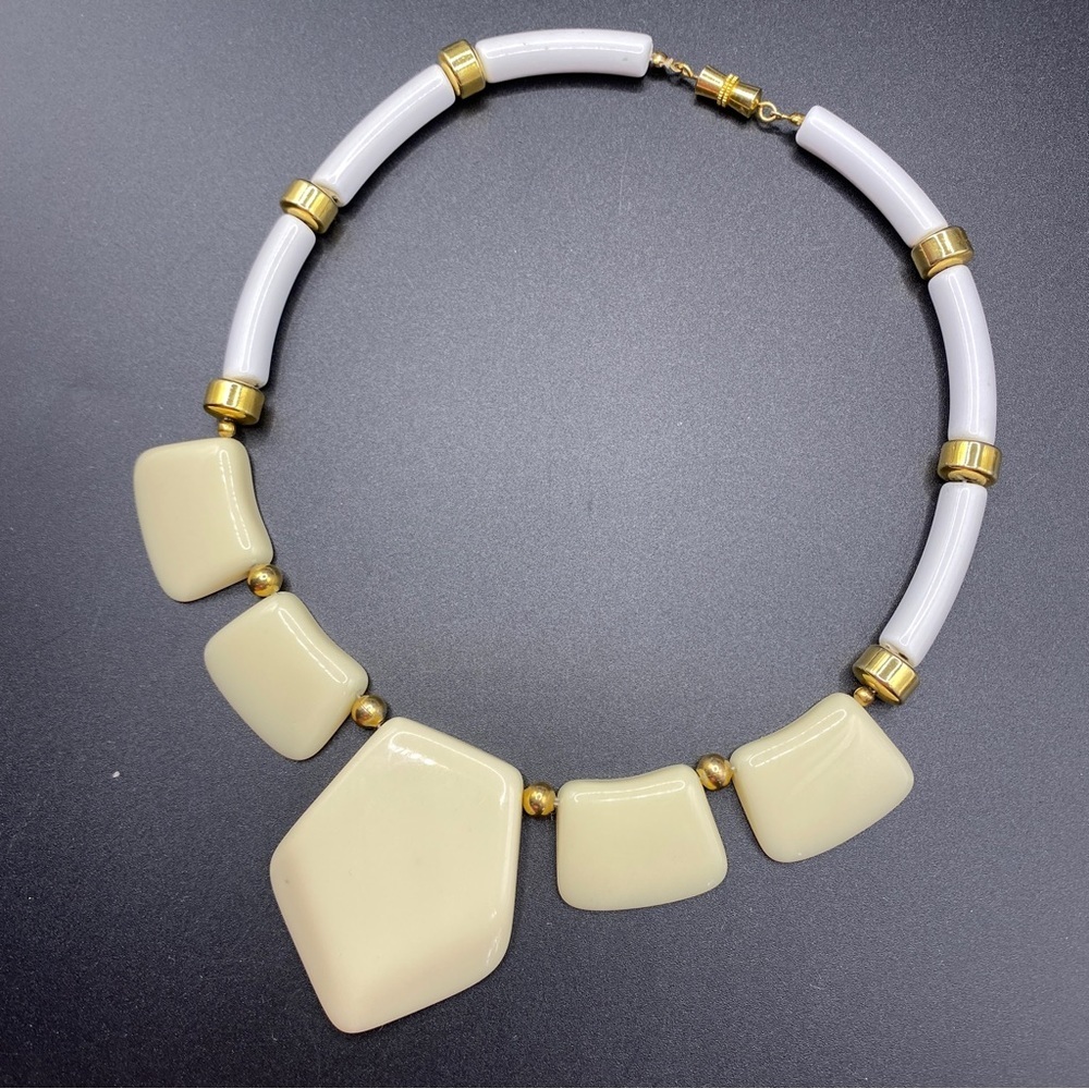Vintage Cream White & Gold Statement Necklace